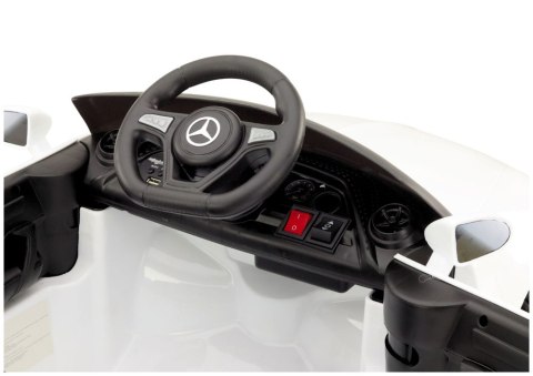 Pojazd Na Akumulator Mercedes KL-1666-1 Biały Pojazd Na Akumulator Mercedes KL-1666-1 Biały