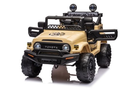 Auto Na Akumulator Toyota FJ Khaki 4x4 Auto Na Akumulator Toyota FJ Khaki 4x4