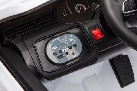 Auto na Akumulator Audi Q7 Białe Auto na Akumulator Audi Q7 Białe
