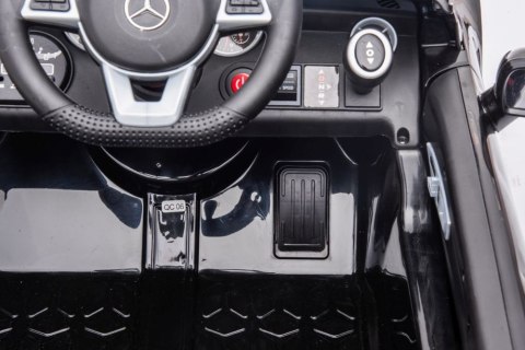 Auto Na Akumulator Mercedes SLC 300 Czerwony Auto Na Akumulator Mercedes SLC 300 Czerwony